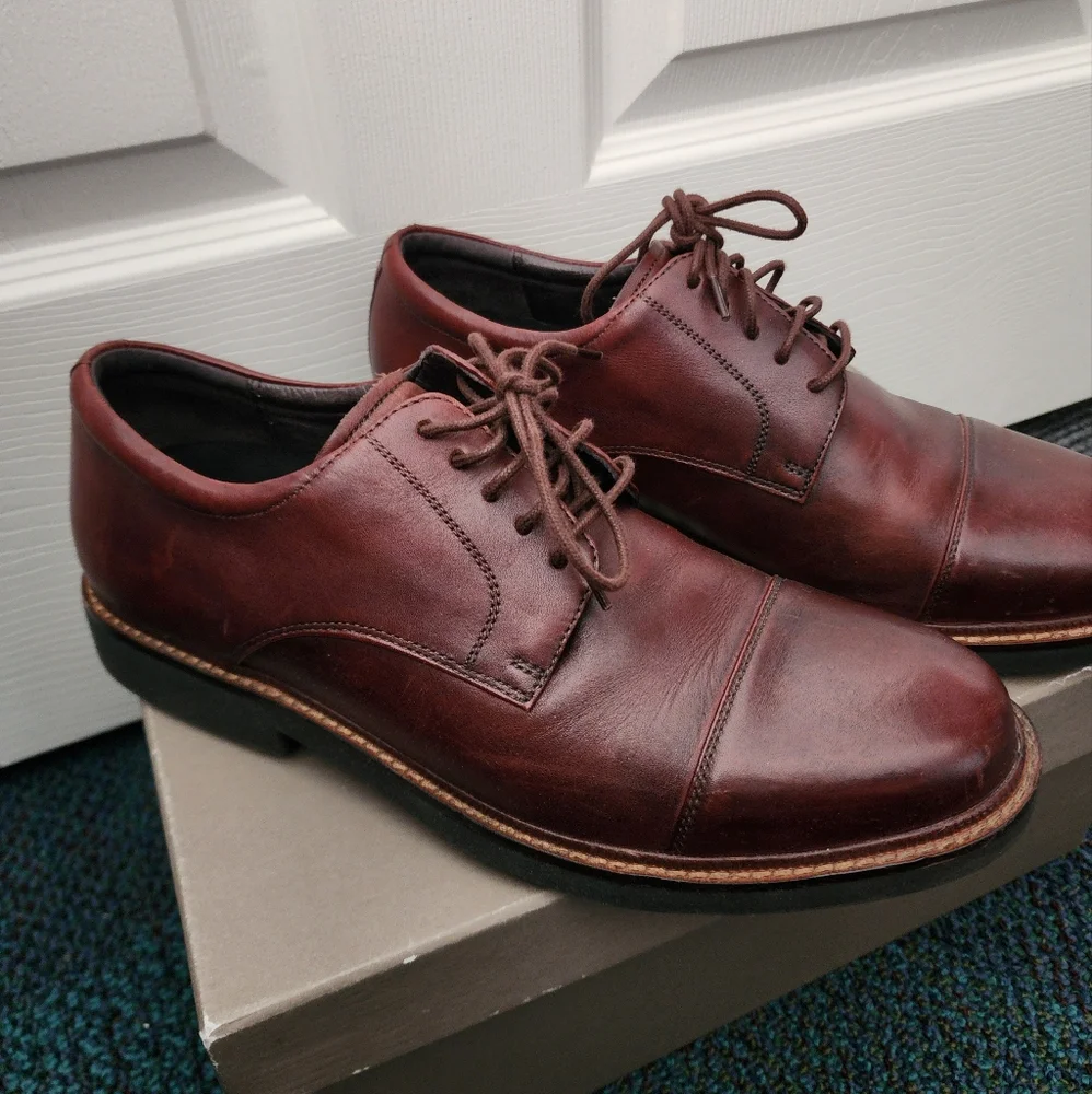 Men's Brown Leather Dress Shoes